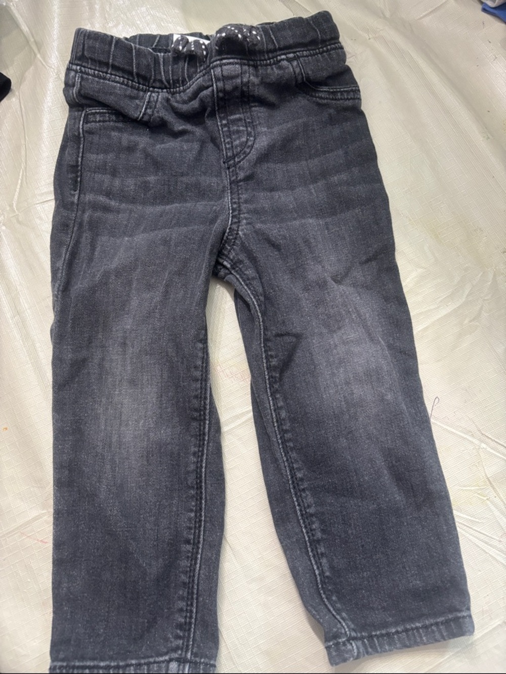 🟢10/$10 - Classic Black Denim Jeans